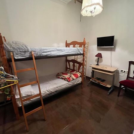 Apartamento En Pleno Centro De Marchena 3 Dormitorios 3 Banos Privados Exteriör bild