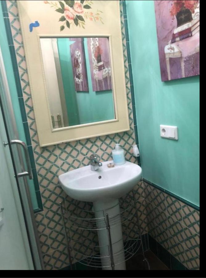 Apartamento En Pleno Centro De Marchena 3 Dormitorios 3 Banos Privados Exteriör bild
