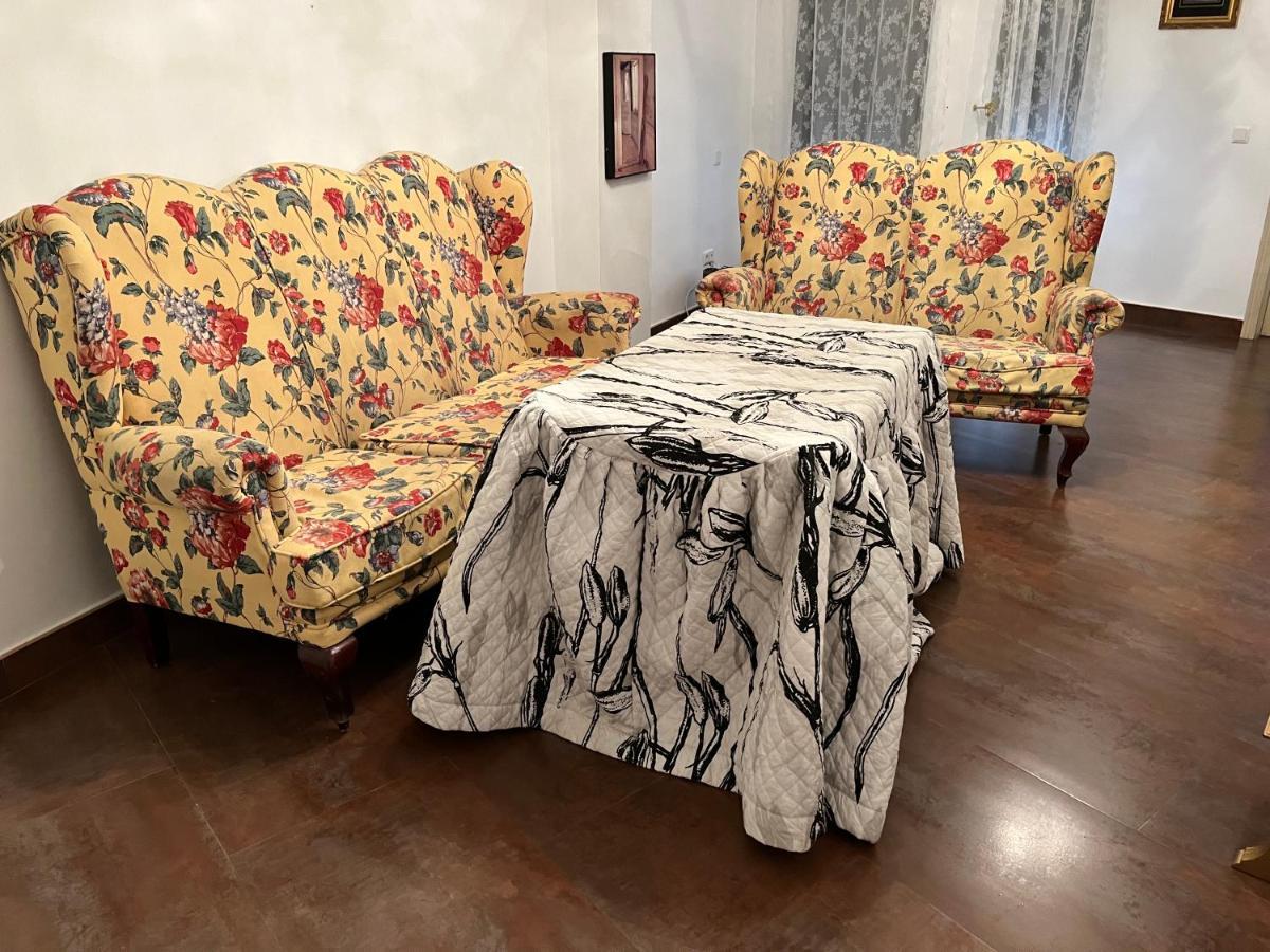 Apartamento En Pleno Centro De Marchena 3 Dormitorios 3 Banos Privados Exteriör bild