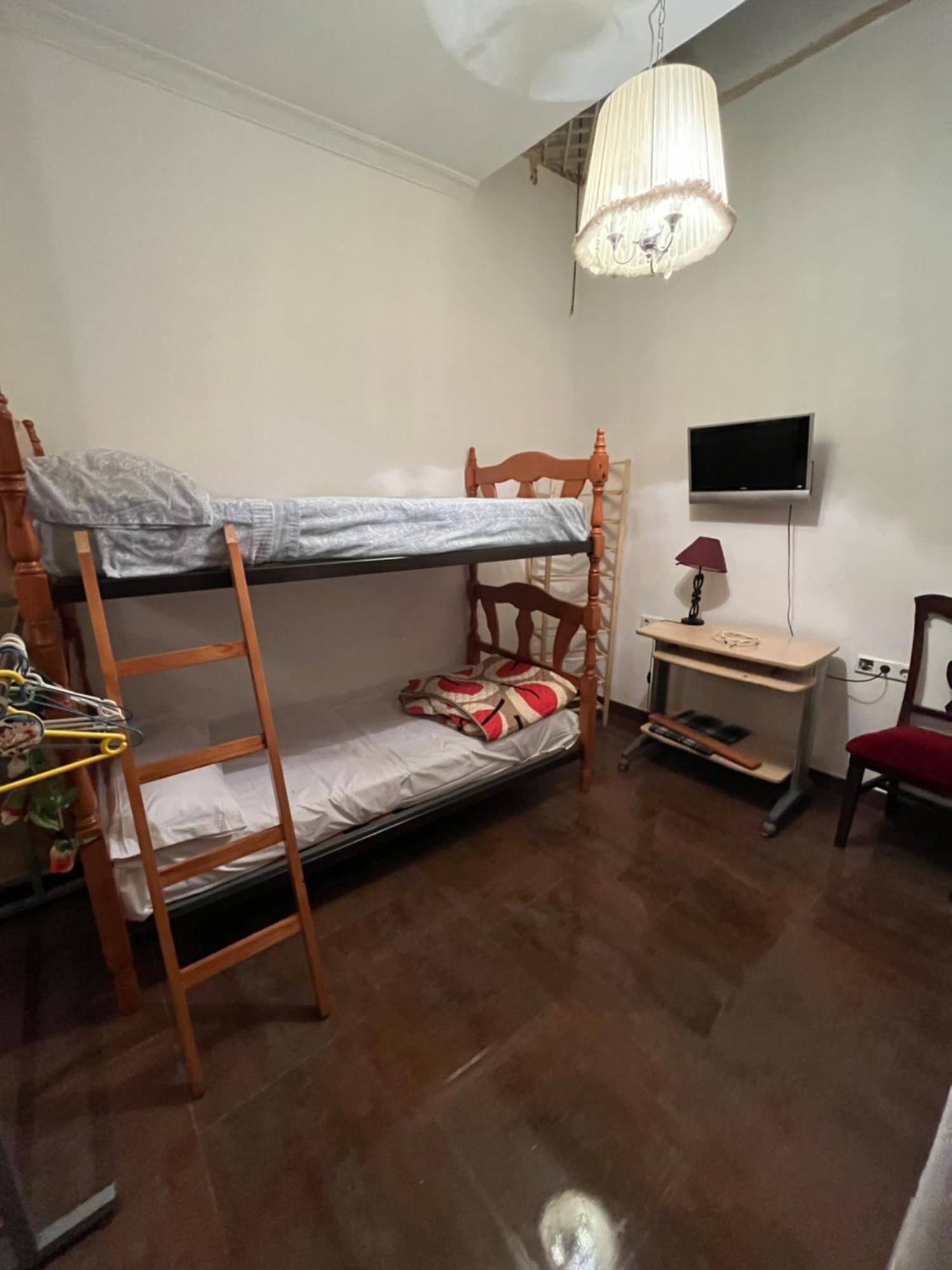 Apartamento En Pleno Centro De Marchena 3 Dormitorios 3 Banos Privados Exteriör bild